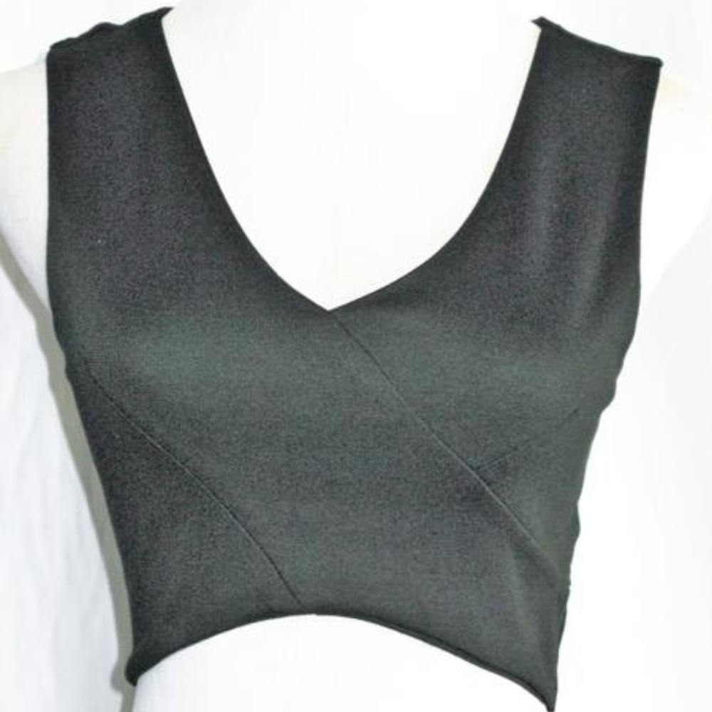 4/$25 Heart & Hips Black Crop Top